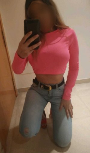 Nessima escort girls in South Elgin and massage parlor